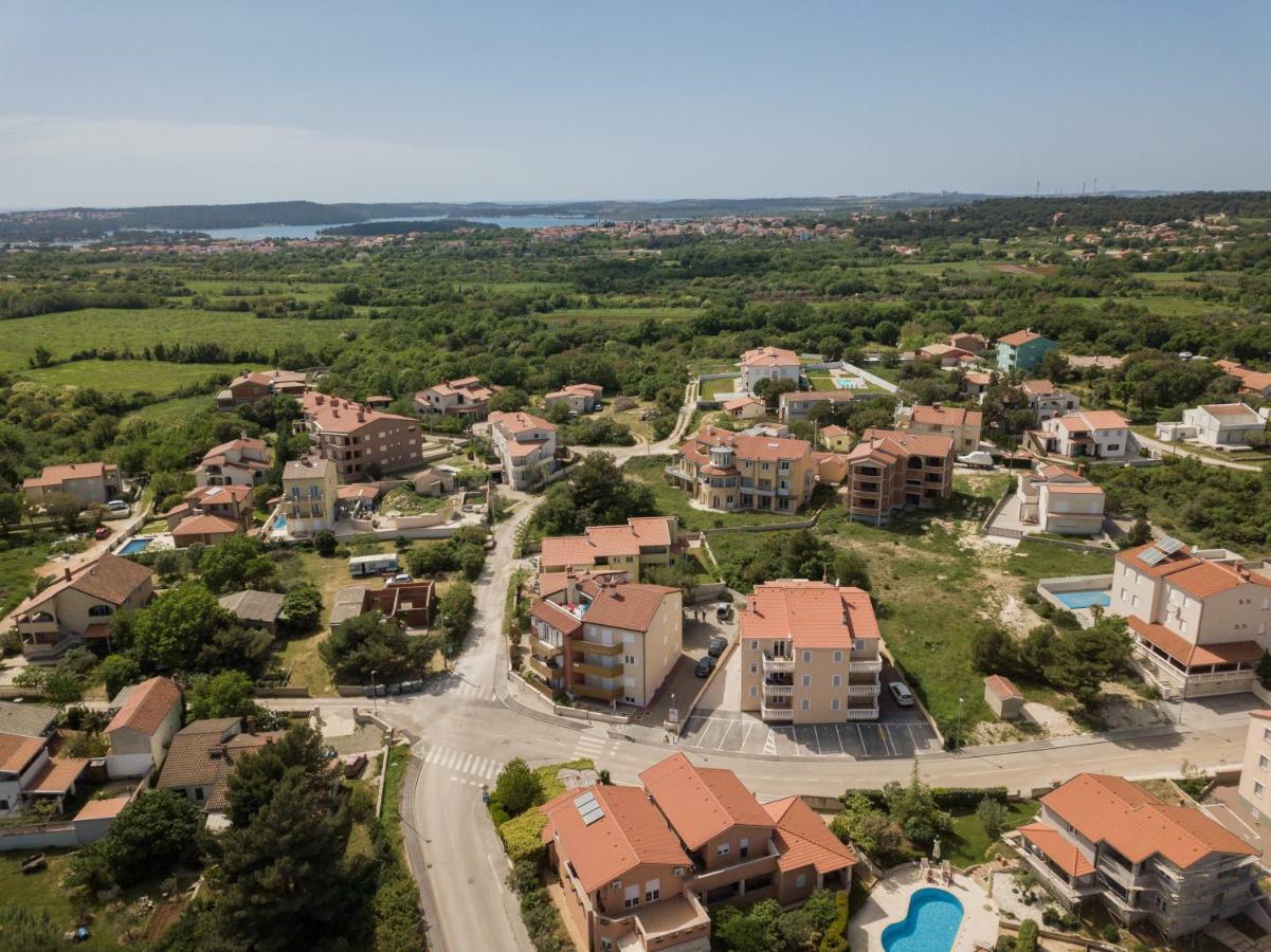 Villa Alice App2 Лижнян Екстер'єр фото